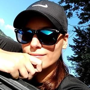 Meet your Posher, Amber